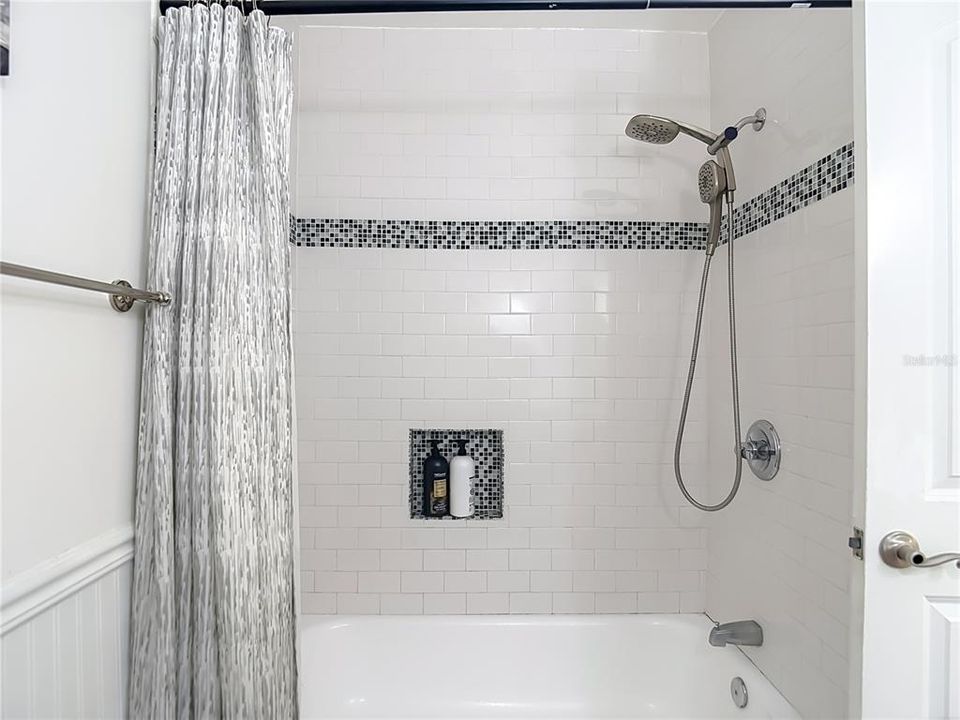 For Rent: $4,000 (3 beds, 2 baths, 1720 Square Feet)