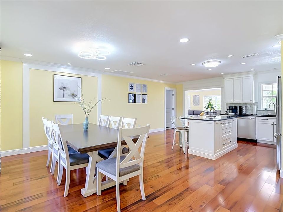 For Rent: $4,000 (3 beds, 2 baths, 1720 Square Feet)