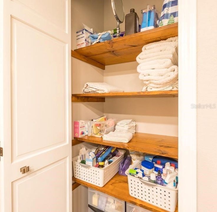 На продажу: $650,000 (8 спален, 6 ванн, 3728 Квадратных фут)