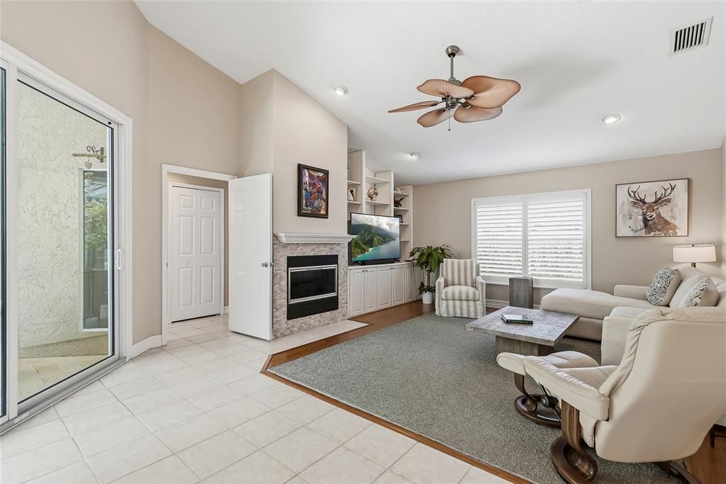 For Sale: $1,095,000 (4 beds, 3 baths, 2474 Square Feet)