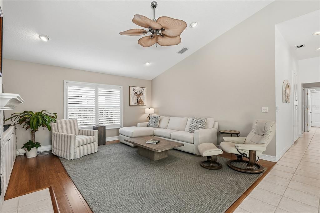 For Sale: $1,095,000 (4 beds, 3 baths, 2474 Square Feet)