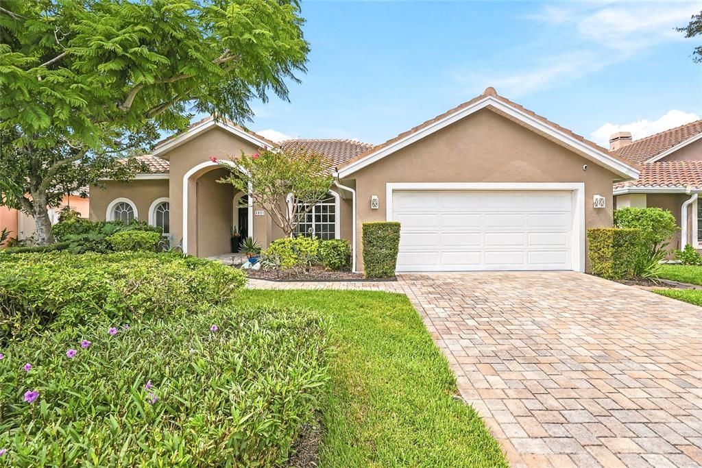 For Sale: $1,095,000 (4 beds, 3 baths, 2474 Square Feet)