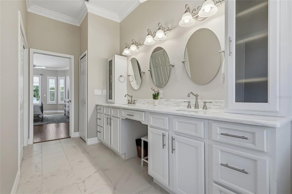 For Sale: $1,095,000 (4 beds, 3 baths, 2474 Square Feet)