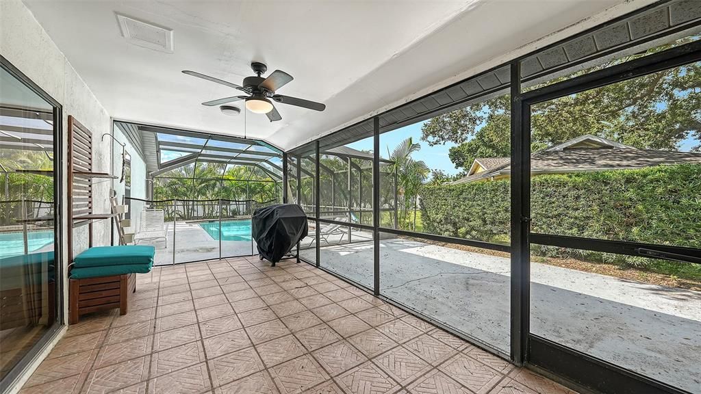 Active With Contract: $475,000 (3 beds, 2 baths, 1779 Square Feet)