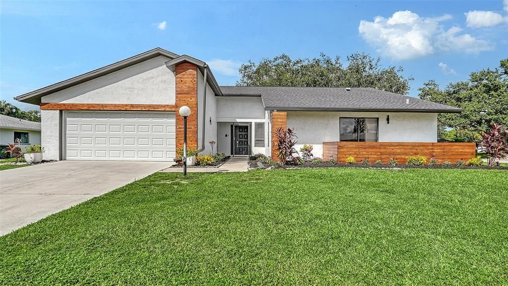 Active With Contract: $475,000 (3 beds, 2 baths, 1779 Square Feet)