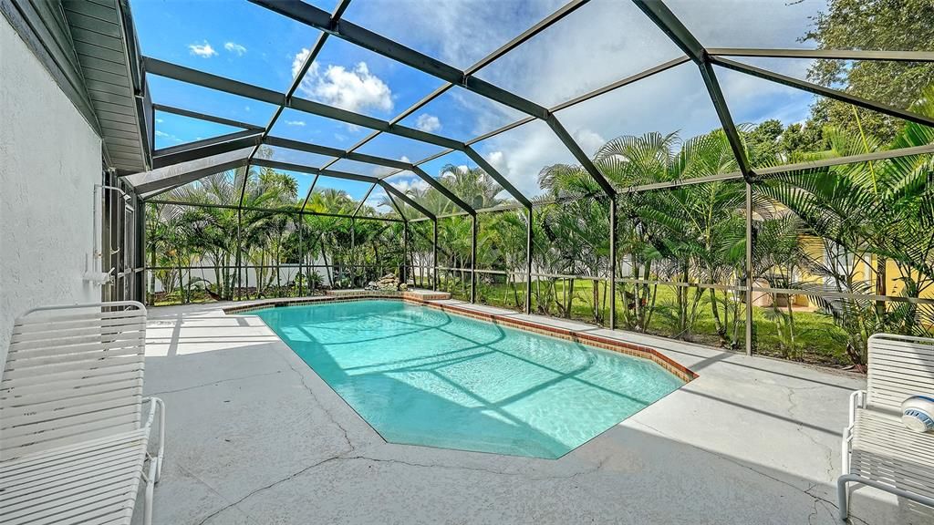 Active With Contract: $475,000 (3 beds, 2 baths, 1779 Square Feet)