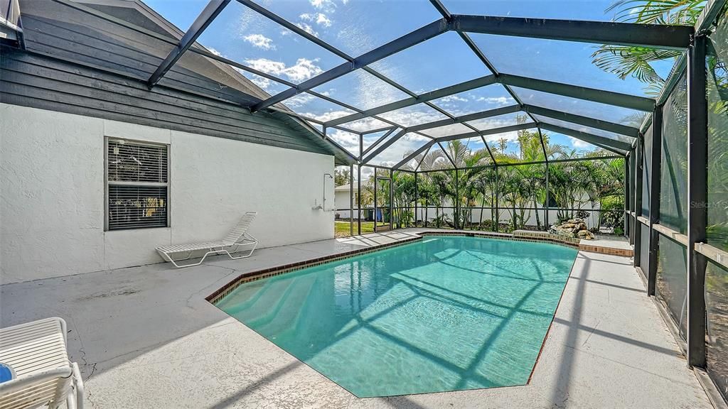 Active With Contract: $475,000 (3 beds, 2 baths, 1779 Square Feet)
