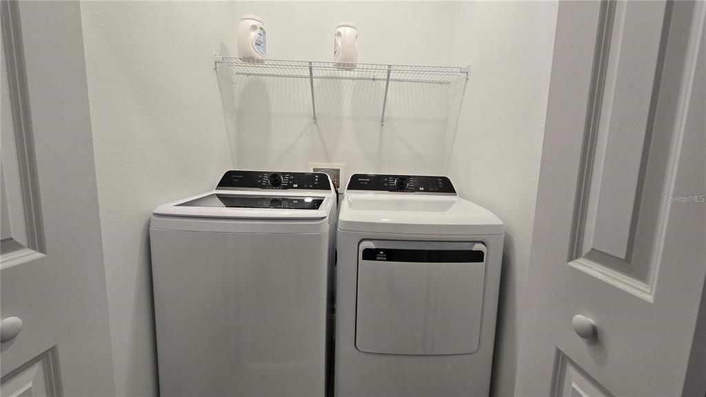 En Renta: $1,850 (3 camas, 2 baños, 1900 Pies cuadrados)