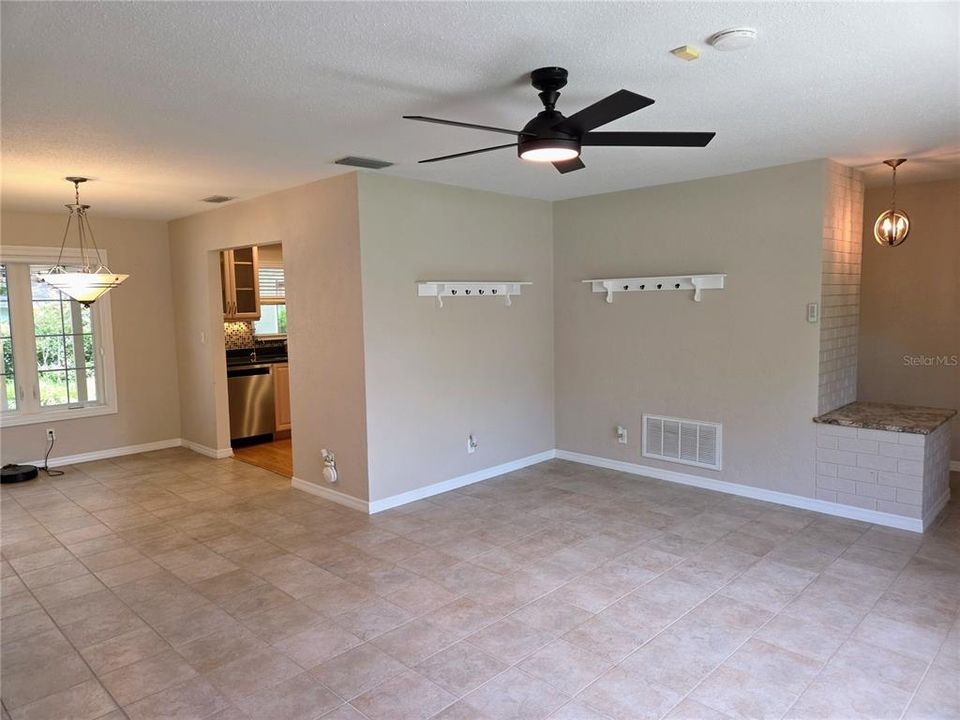 For Rent: $2,900 (3 beds, 2 baths, 1532 Square Feet)