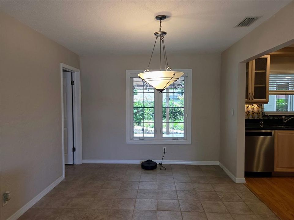 For Rent: $2,900 (3 beds, 2 baths, 1532 Square Feet)