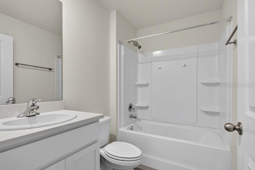 For Sale: $310,000 (3 beds, 2 baths, 1615 Square Feet)