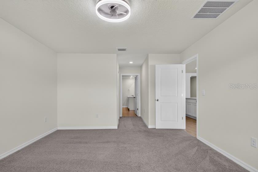 For Sale: $310,000 (3 beds, 2 baths, 1615 Square Feet)