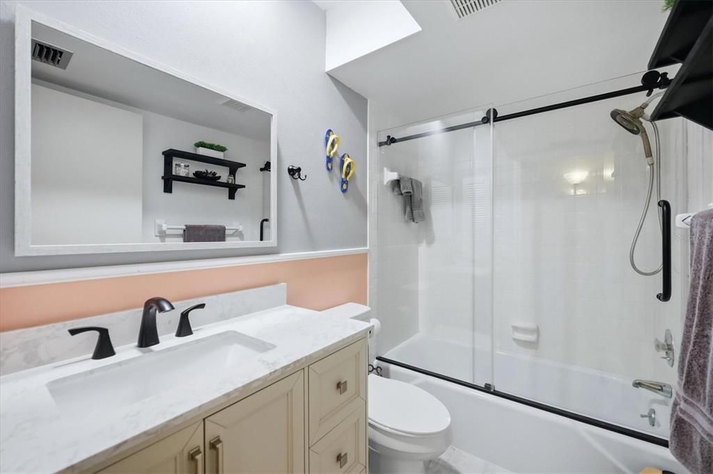 En Venta: $199,000 (2 camas, 2 baños, 1128 Pies cuadrados)