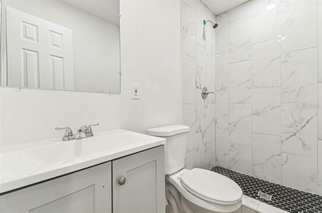 На продажу: $299,900 (3 спален, 2 ванн, 1152 Квадратных фут)