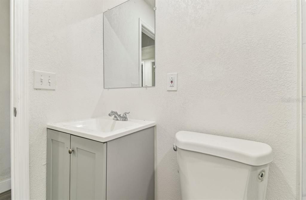 На продажу: $299,900 (3 спален, 2 ванн, 1152 Квадратных фут)