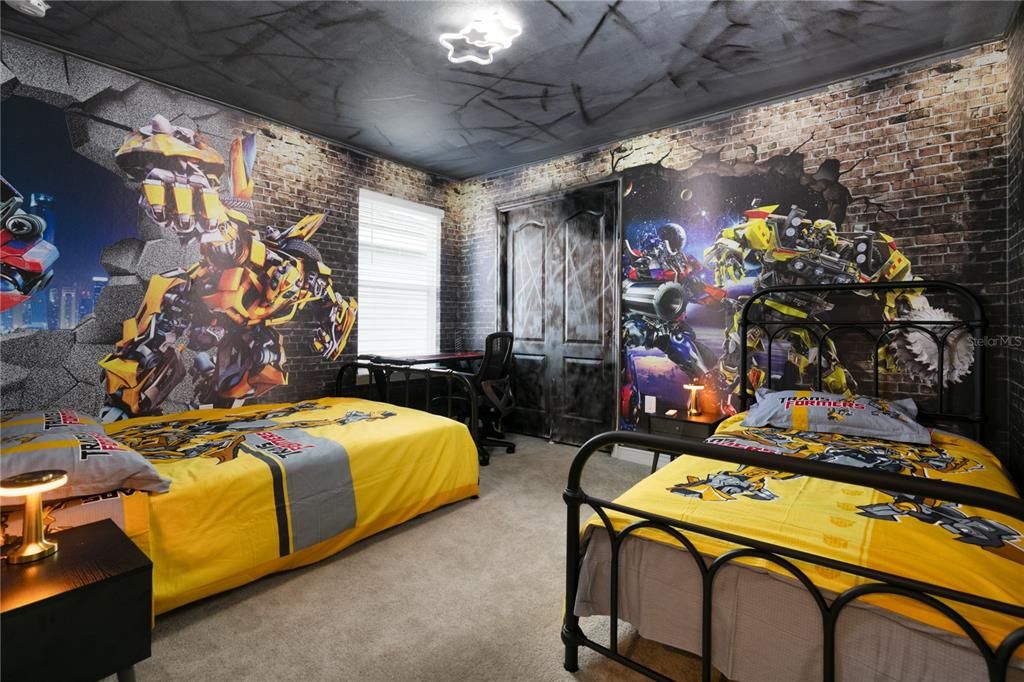 В аренду: $3,700 (7 спален, 5 ванн, 3281 Квадратных фут)