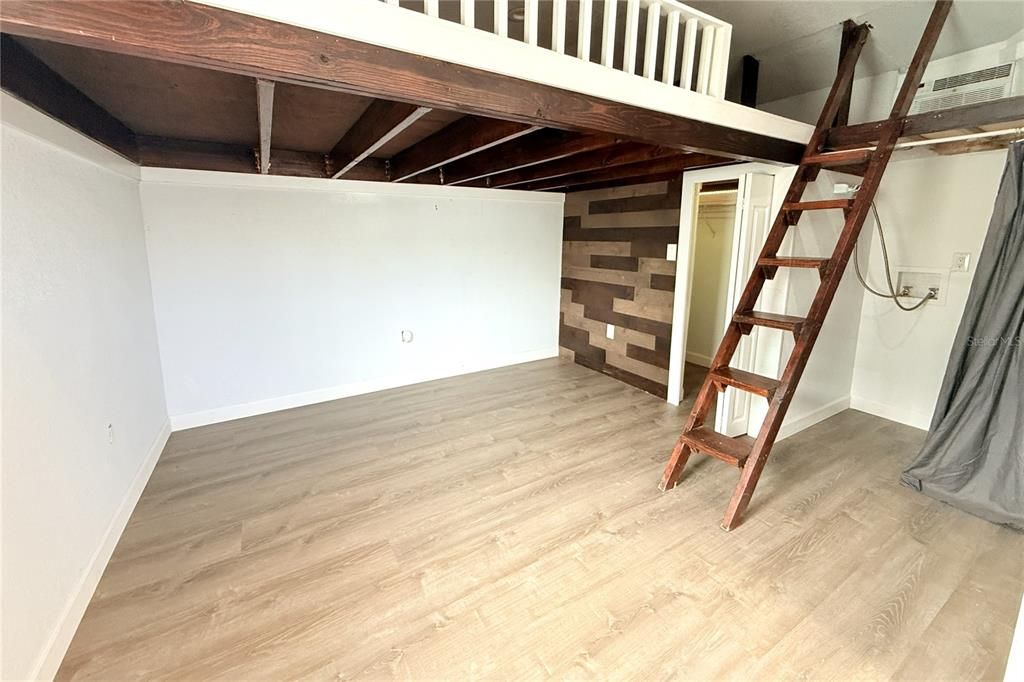 En Venta: $479,900 (3 camas, 2 baños, 1681 Pies cuadrados)