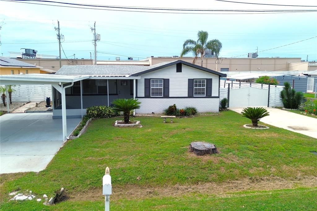 En Venta: $479,900 (3 camas, 2 baños, 1681 Pies cuadrados)
