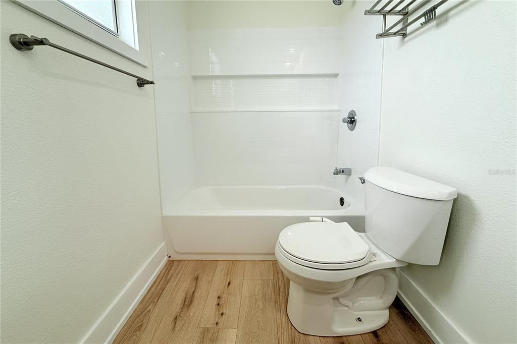 En Venta: $479,900 (3 camas, 2 baños, 1681 Pies cuadrados)