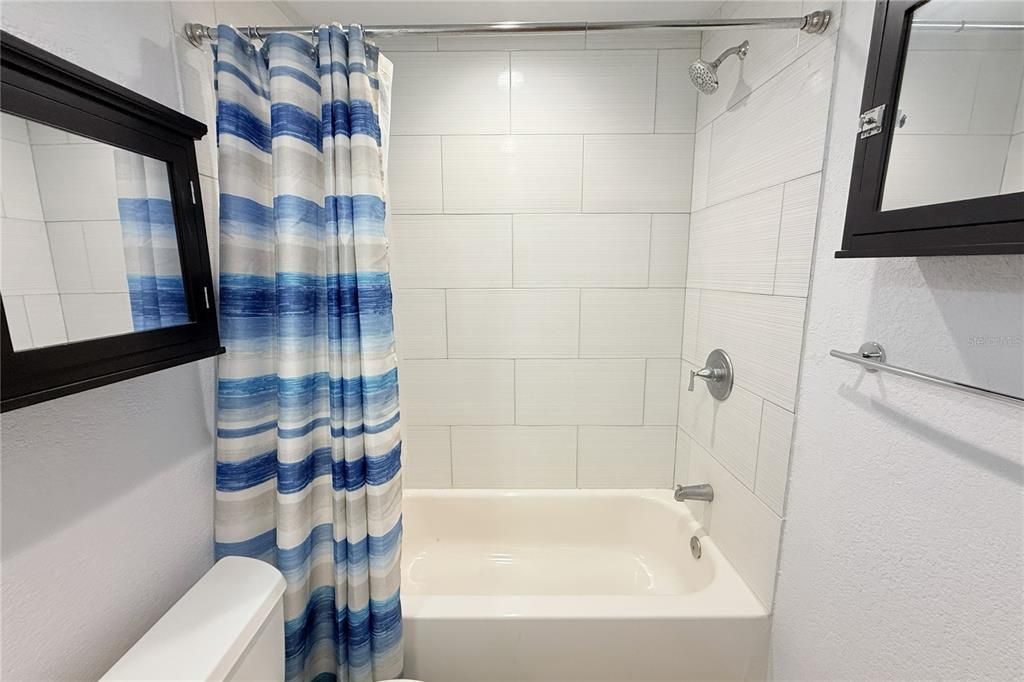En Venta: $479,900 (3 camas, 2 baños, 1681 Pies cuadrados)