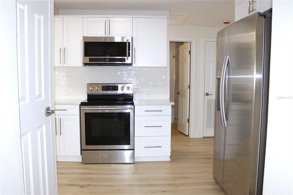 En Venta: $479,900 (3 camas, 2 baños, 1681 Pies cuadrados)