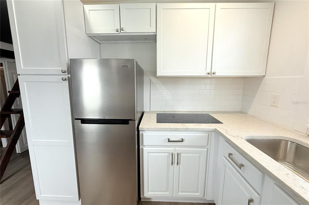 En Venta: $479,900 (3 camas, 2 baños, 1681 Pies cuadrados)