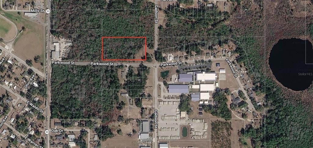 На продажу: $80,000 (3.42 acres)