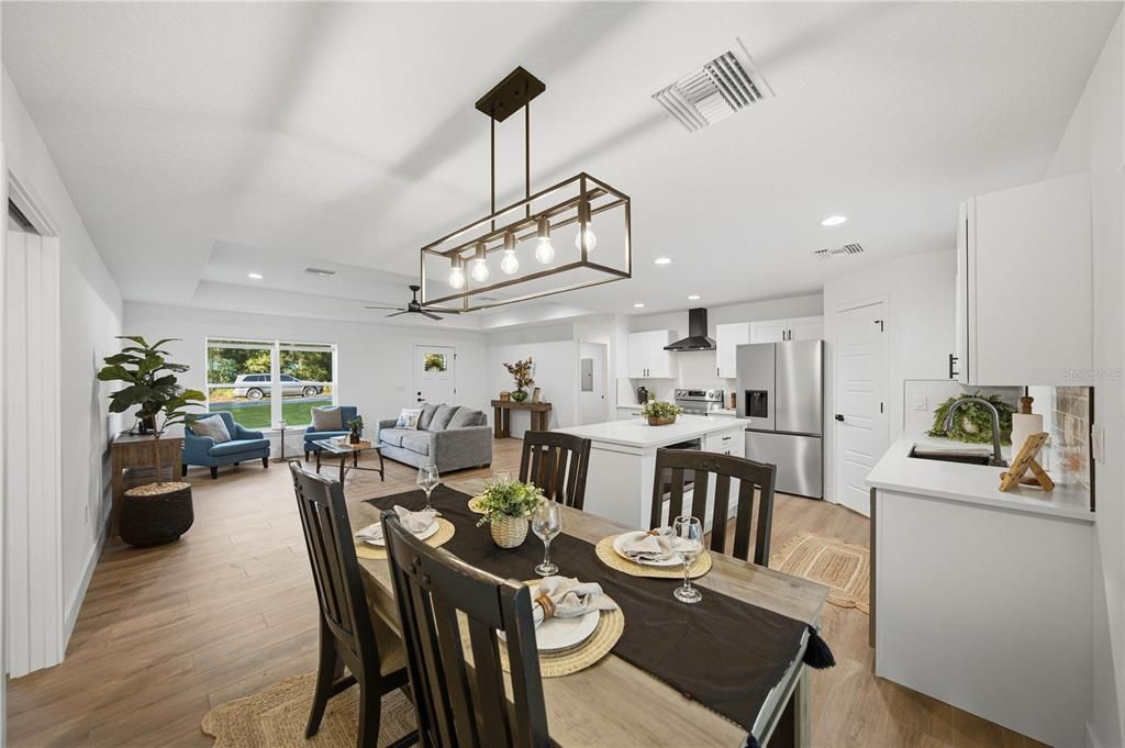For Sale: $305,000 (3 beds, 2 baths, 1606 Square Feet)