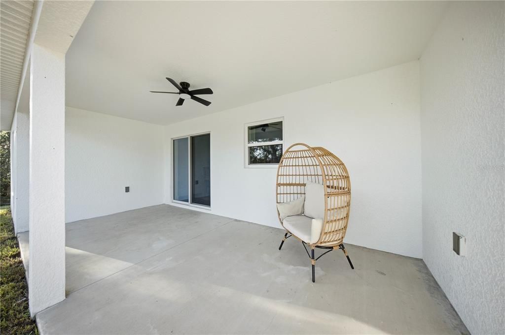For Sale: $305,000 (3 beds, 2 baths, 1606 Square Feet)