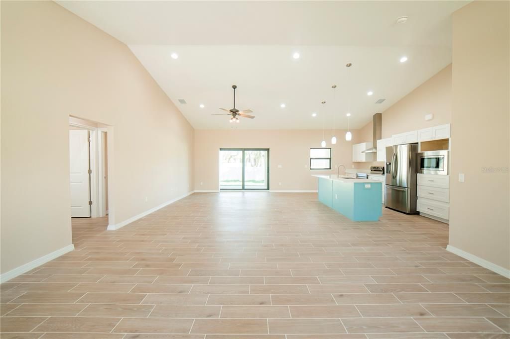 For Rent: $3,300 (3 beds, 2 baths, 1808 Square Feet)