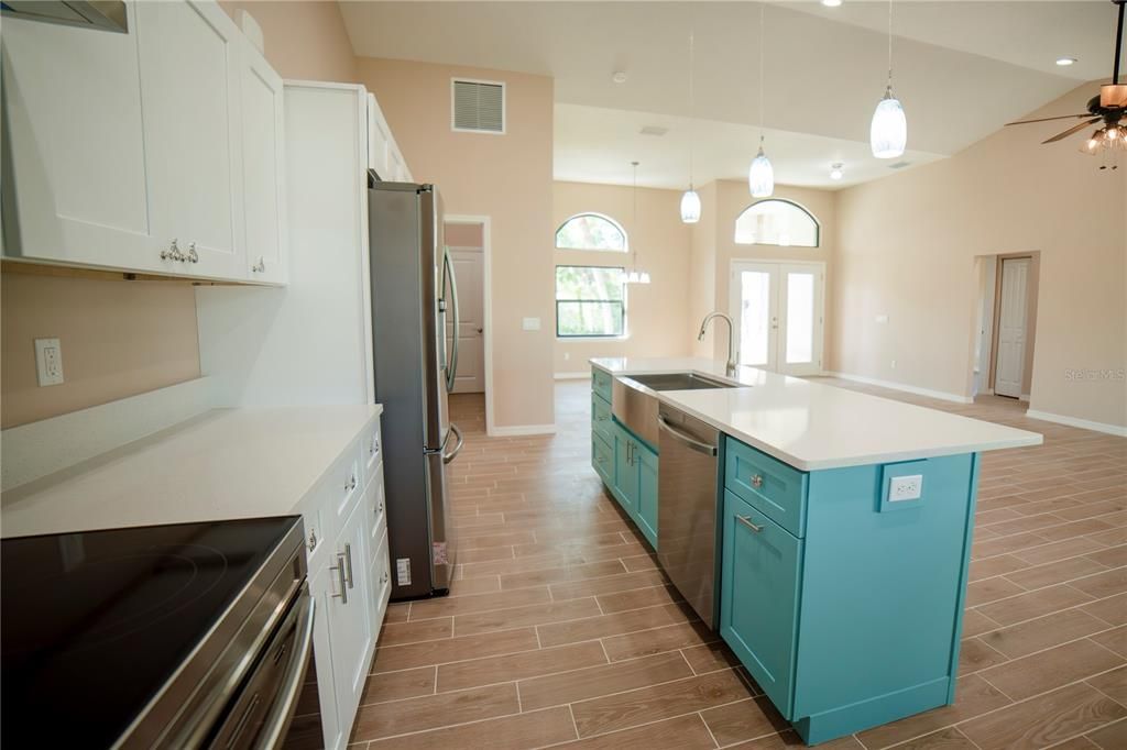 For Rent: $3,300 (3 beds, 2 baths, 1808 Square Feet)