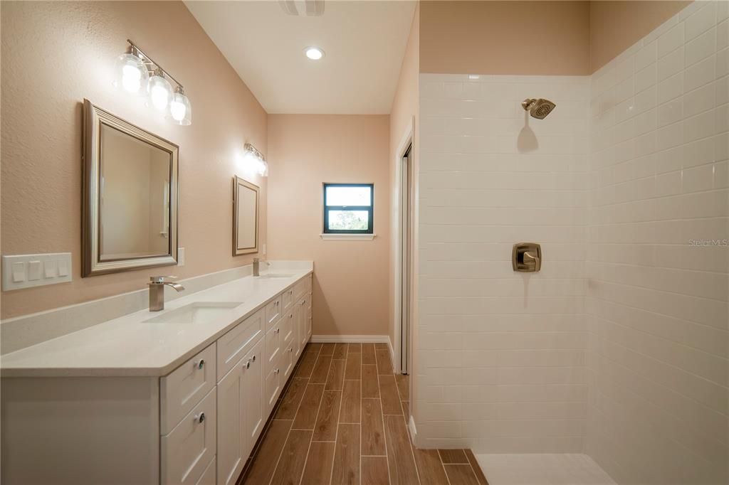 For Rent: $3,300 (3 beds, 2 baths, 1808 Square Feet)