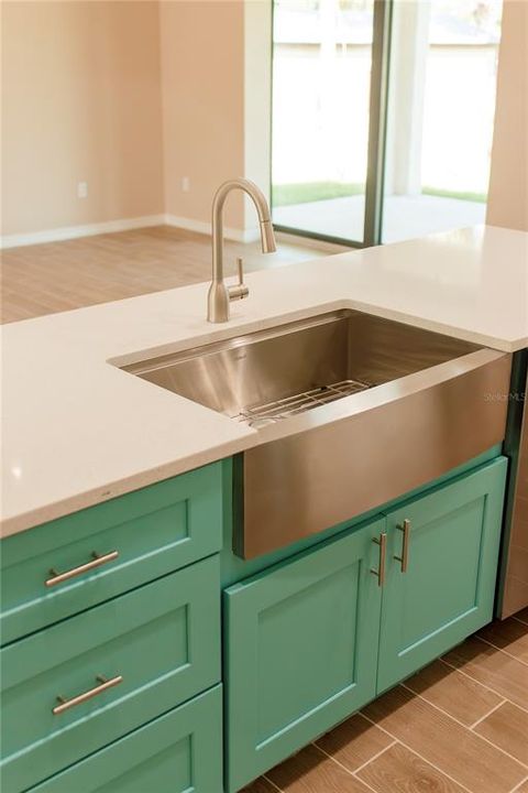 For Rent: $3,300 (3 beds, 2 baths, 1808 Square Feet)