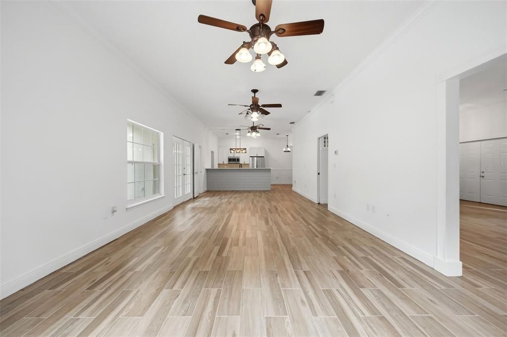 For Sale: $849,900 (5 beds, 5 baths, 2982 Square Feet)