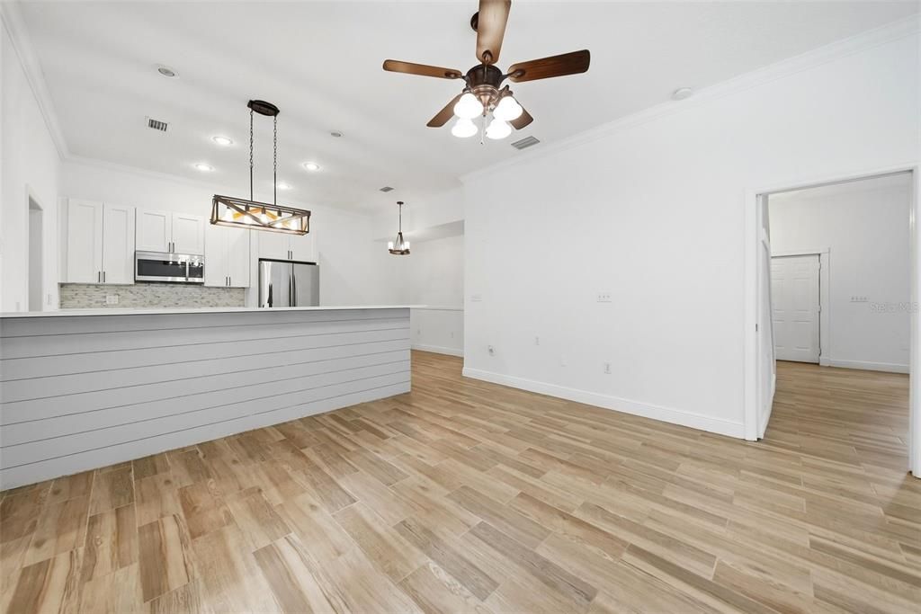 For Sale: $849,900 (5 beds, 5 baths, 2982 Square Feet)