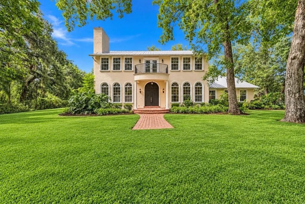 For Sale: $849,900 (5 beds, 5 baths, 2982 Square Feet)