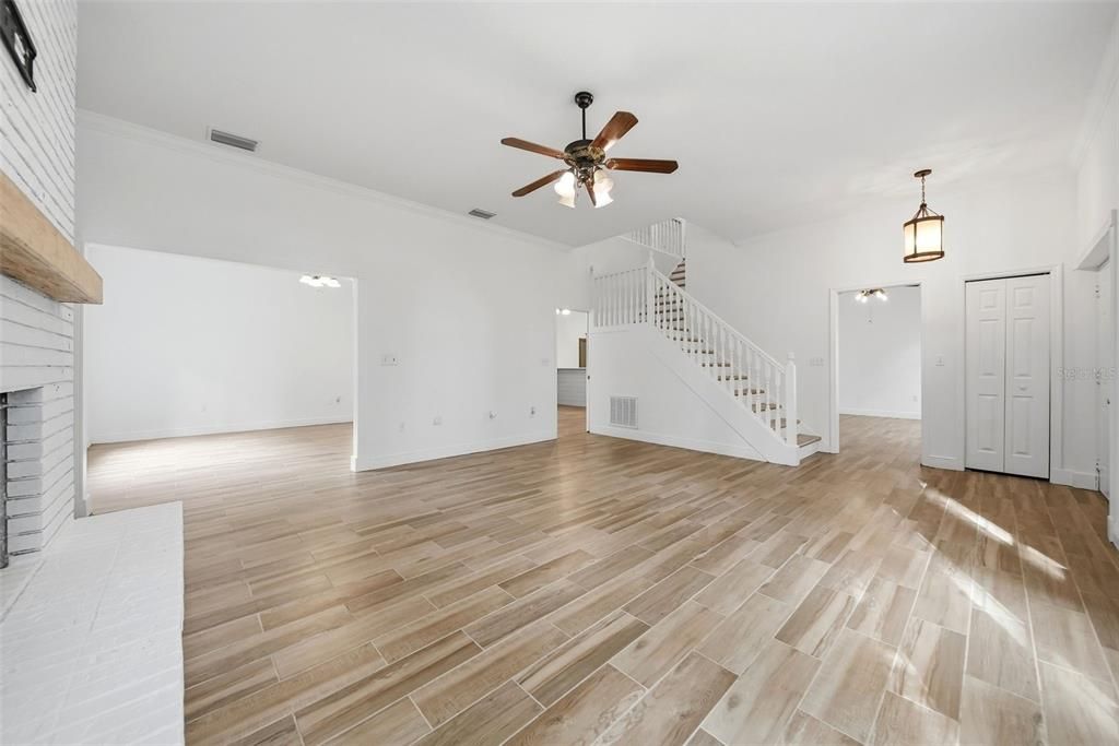 For Sale: $849,900 (5 beds, 5 baths, 2982 Square Feet)