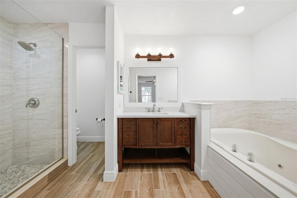 For Sale: $849,900 (5 beds, 5 baths, 2982 Square Feet)