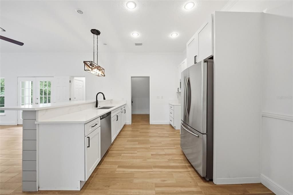 For Sale: $849,900 (5 beds, 5 baths, 2982 Square Feet)