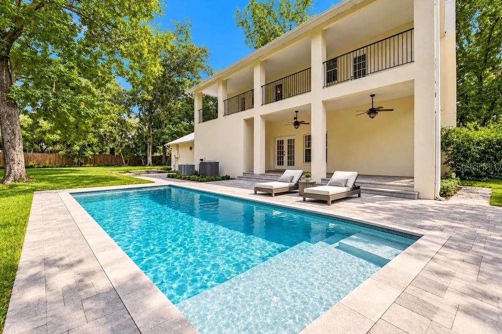 For Sale: $849,900 (5 beds, 5 baths, 2982 Square Feet)