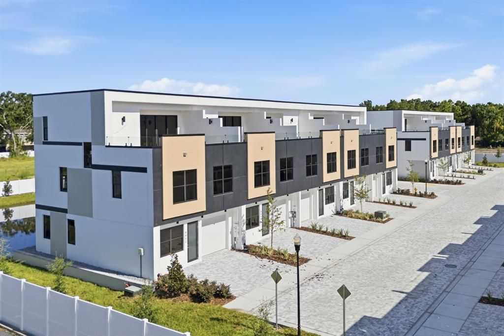 En Venta: $650,000 (4 camas, 3 baños, 2650 Pies cuadrados)
