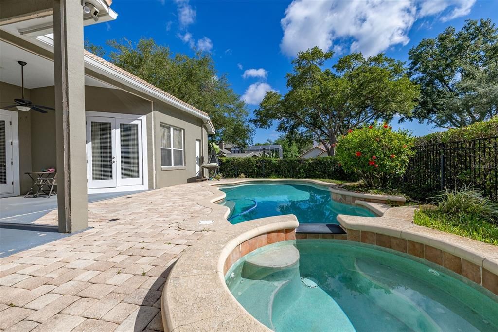 For Sale: $630,000 (4 beds, 3 baths, 2453 Square Feet)