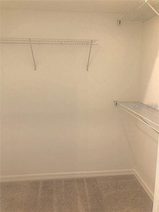 На продажу: $399,000 (4 спален, 2 ванн, 2004 Квадратных фут)