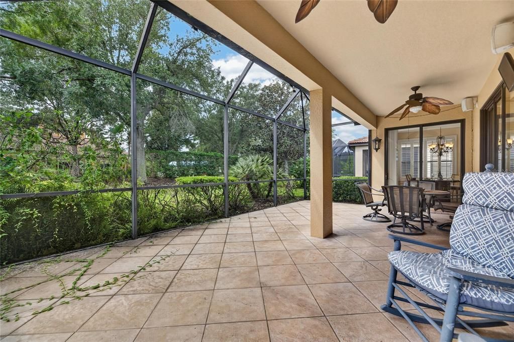 На продажу: $407,000 (2 спален, 2 ванн, 1933 Квадратных фут)