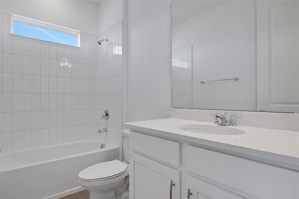 Activo con contrato: $359,990 (3 camas, 2 baños, 1764 Pies cuadrados)