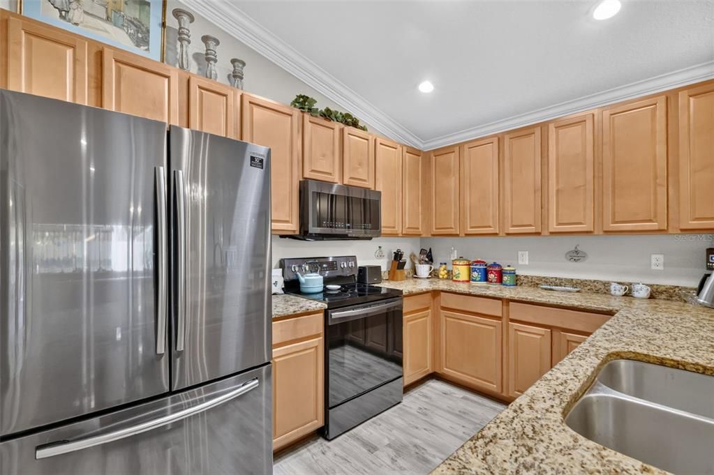 For Sale: $263,000 (3 beds, 2 baths, 1426 Square Feet)
