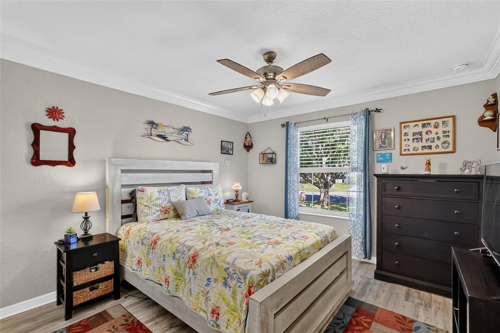 For Sale: $263,000 (3 beds, 2 baths, 1426 Square Feet)