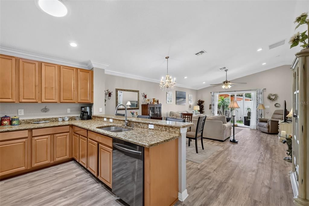 For Sale: $263,000 (3 beds, 2 baths, 1426 Square Feet)