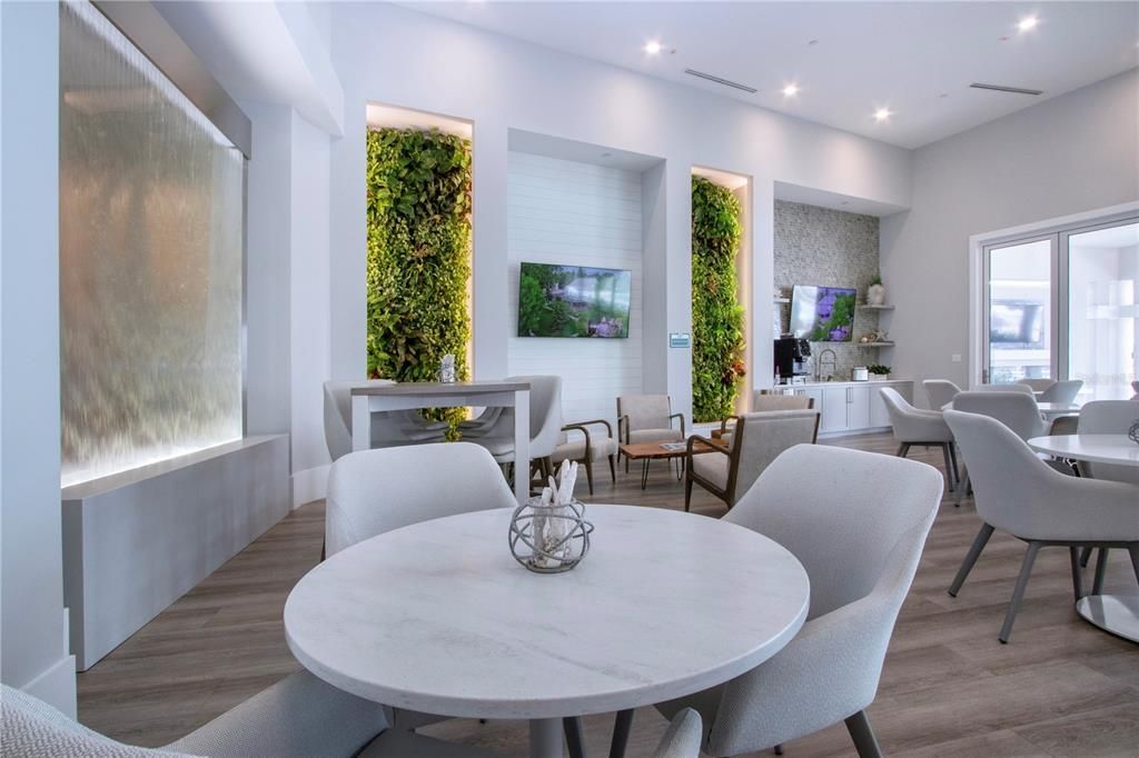 For Sale: $422,000 (2 beds, 2 baths, 1563 Square Feet)