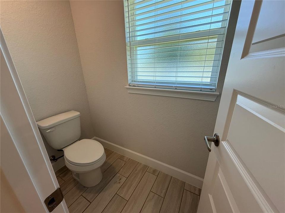 For Sale: $374,000 (4 beds, 3 baths, 3000 Square Feet)